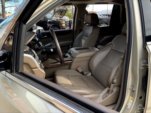 Used 2015 GMC Yukon SLT w/ Open Road Package image 7