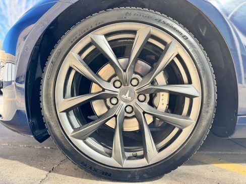 Used 2018 Tesla Model 3 Long Range AWD/4WD image 10
