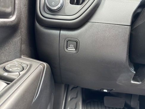 Used 2023 GMC Sierra 1500 Pro w/ Pro Value Package AWD/4WD image 15