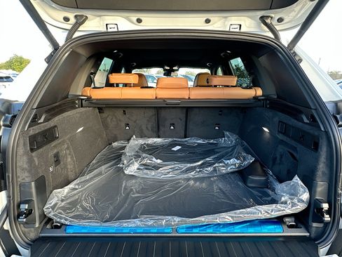 New 2026 BMW X5 xDrive50e w/ Climate Comfort Package image 21
