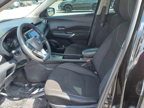 Used 2021 Nissan Kicks SV FWD image 9