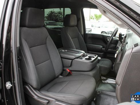 Used 2021 GMC Sierra 1500 4x4 Crew Cab w/ Sierra Value Package image 33