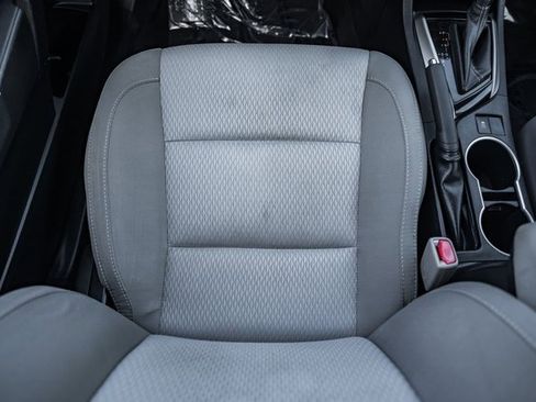 Used 2016 Toyota Corolla LE image 25