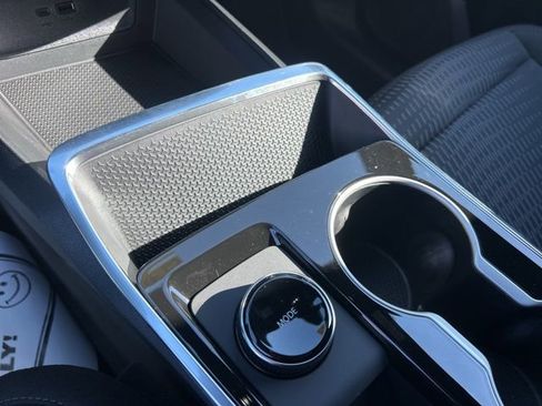 New 2026 Chevrolet Equinox LT w/ Safety and Technology Package FWD image 25