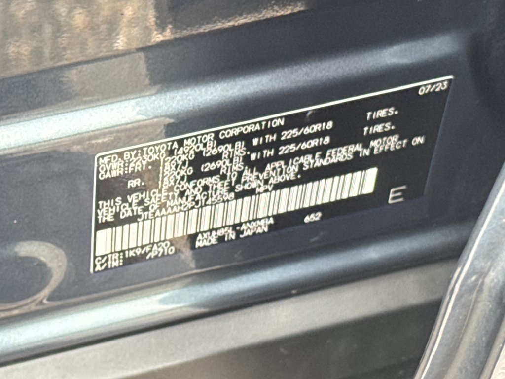 Used 2023 Toyota Venza LE AWD/4WD image 45