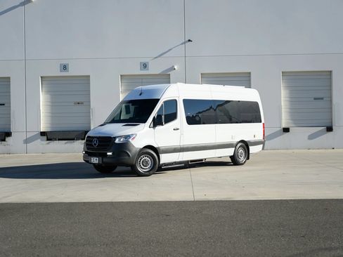 Used 2019 Mercedes-Benz Sprinter 170 image 55