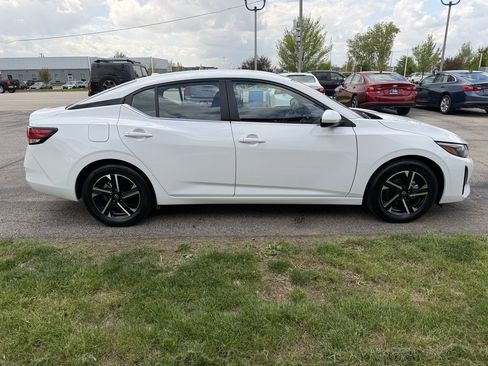 Used 2025 Nissan Sentra SV w/ All-Weather Package FWD image 6