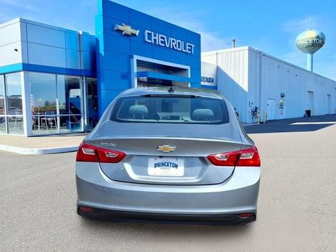 Used 2024 Chevrolet Malibu LS FWD image 4