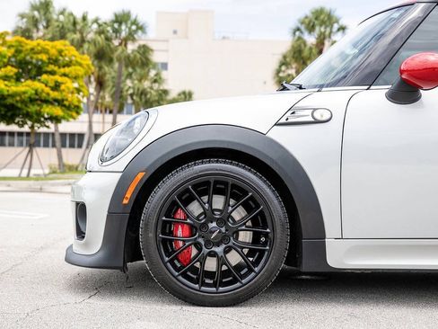 Used 2012 MINI Cooper John Cooper Works w/ Technology Pkg FWD image 9