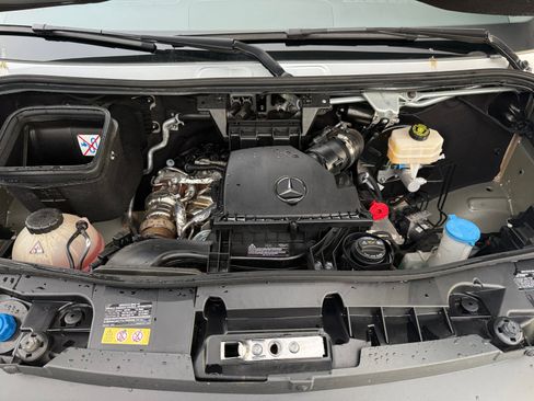 Used 2024 Mercedes-Benz Sprinter 144 Cargo image 26