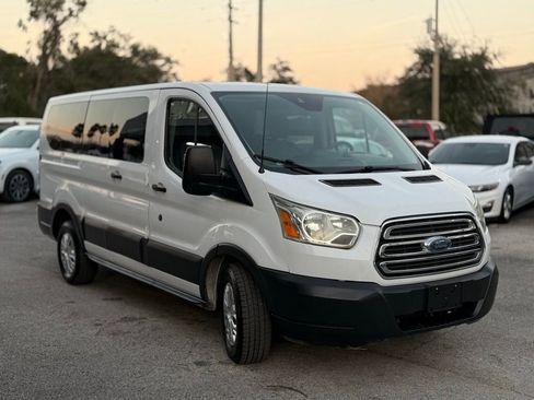 Used 2015 Ford Transit 150 XLT image 10