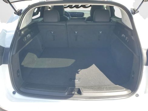 Certified 2025 Buick Envision Preferred AWD/4WD image 25