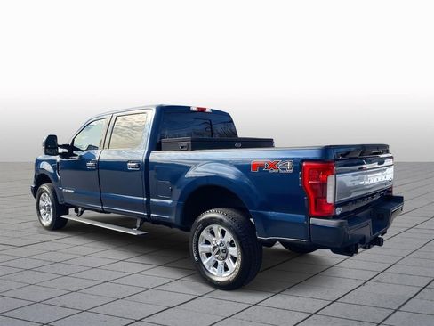 Used 2019 Ford F250 Platinum w/ Platinum Ultimate Package image 4