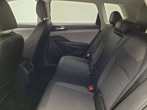 Used 2023 Volkswagen Taos SE image 18