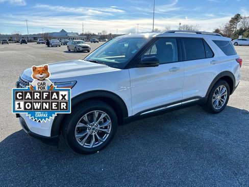 Used 2022 Ford Explorer Limited w/ Equipment Group 301A image 1
