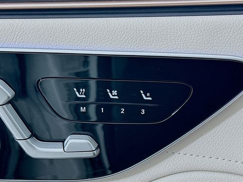 Used 2023 Mercedes-Benz EQS 450+ Sedan image 22