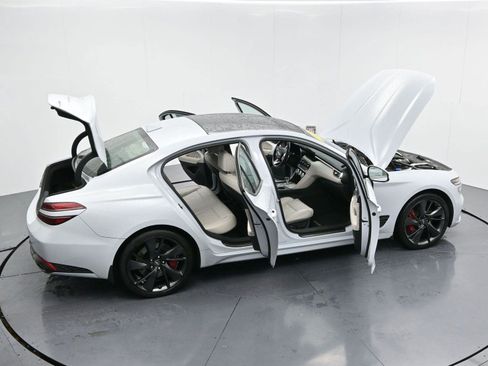 Used 2022 Genesis G70 3.3T w/ Sport Prestige Package image 43