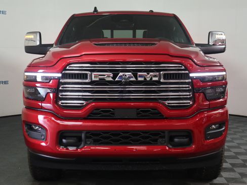 New 2026 RAM 2500 Laramie w/ Sport Appearance Package AWD/4WD image 13