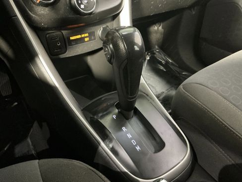 Used 2021 Chevrolet Trax LS AWD/4WD image 22