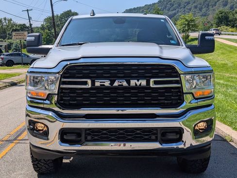Used 2024 RAM 2500 Big Horn w/ Off Road Package AWD/4WD image 11