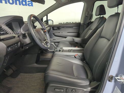 Certified 2024 Honda Odyssey Touring image 7