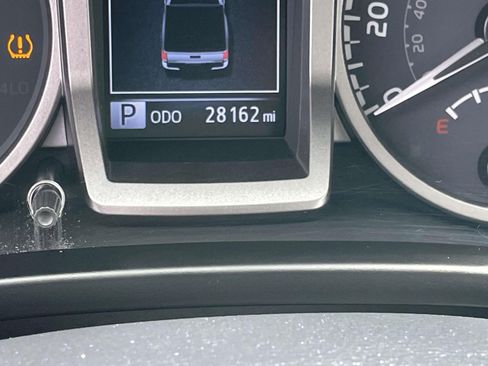 Used 2023 Toyota Tacoma SR5 w/ Technology Package image 30