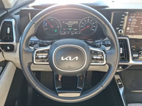 Used 2023 Kia Sorento EX image 22