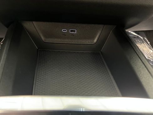 Used 2026 Chevrolet Equinox LT FWD image 45