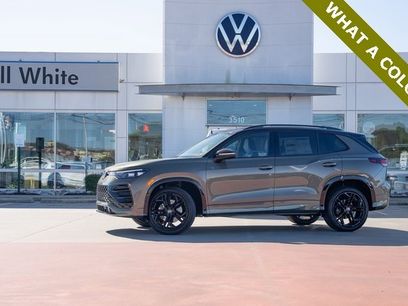 New 2026 Volkswagen Tiguan SE R-Line