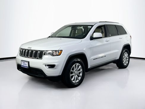 Used 2022 Jeep Grand Cherokee Laredo E AWD/4WD image 1