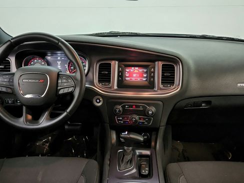 Used 2015 Dodge Charger SE RWD image 20