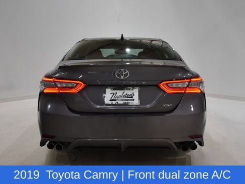 Used 2019 Toyota Camry XSE image 5