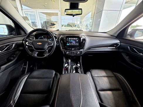 Used 2019 Chevrolet Traverse Premier w/ Redline Edition AWD/4WD image 12