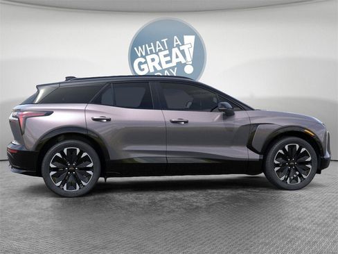 New 2026 Chevrolet Blazer EV RS image 5
