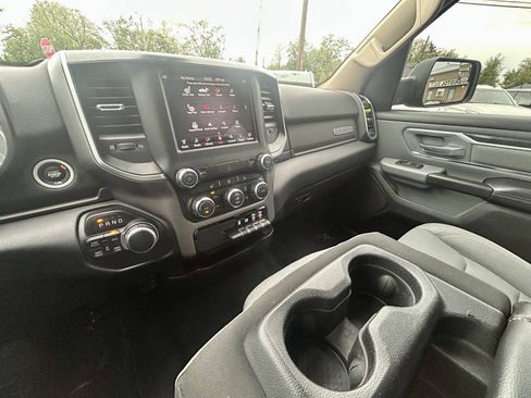Used 2019 RAM 1500 Big Horn AWD/4WD image 26