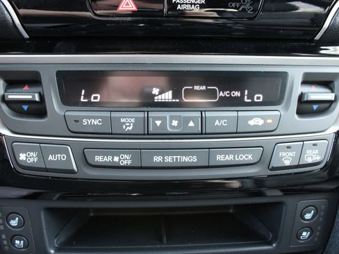 New 2026 Honda Ridgeline Black Edition image 43