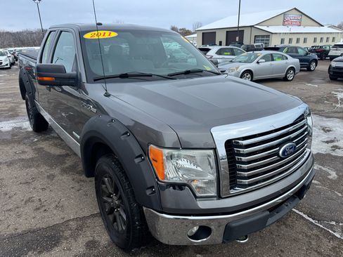 Used 2011 Ford F150 XLT w/ XTR Pkg image 3