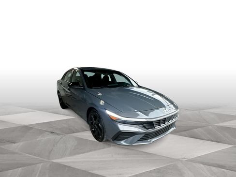 Used 2026 Hyundai Elantra Sport w/ Cargo Package FWD image 2