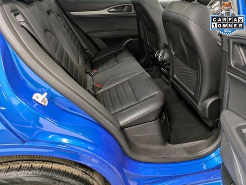 Used 2023 Alfa Romeo Stelvio Veloce AWD/4WD image 27