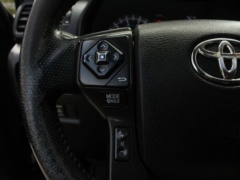 Used 2016 Toyota 4Runner Trail Premium AWD/4WD image 24
