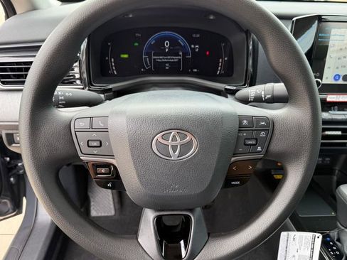 Used 2026 Toyota Camry LE FWD image 15