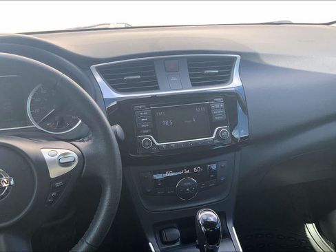 Used 2018 Nissan Sentra SV FWD image 15