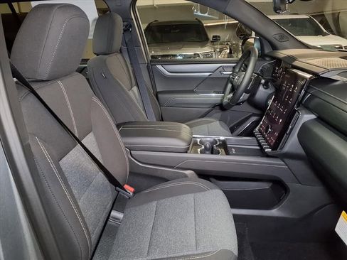 New 2026 GMC Acadia Elevation FWD image 6