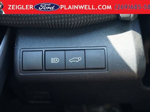 Used 2024 Toyota bZ4X FWD image 30