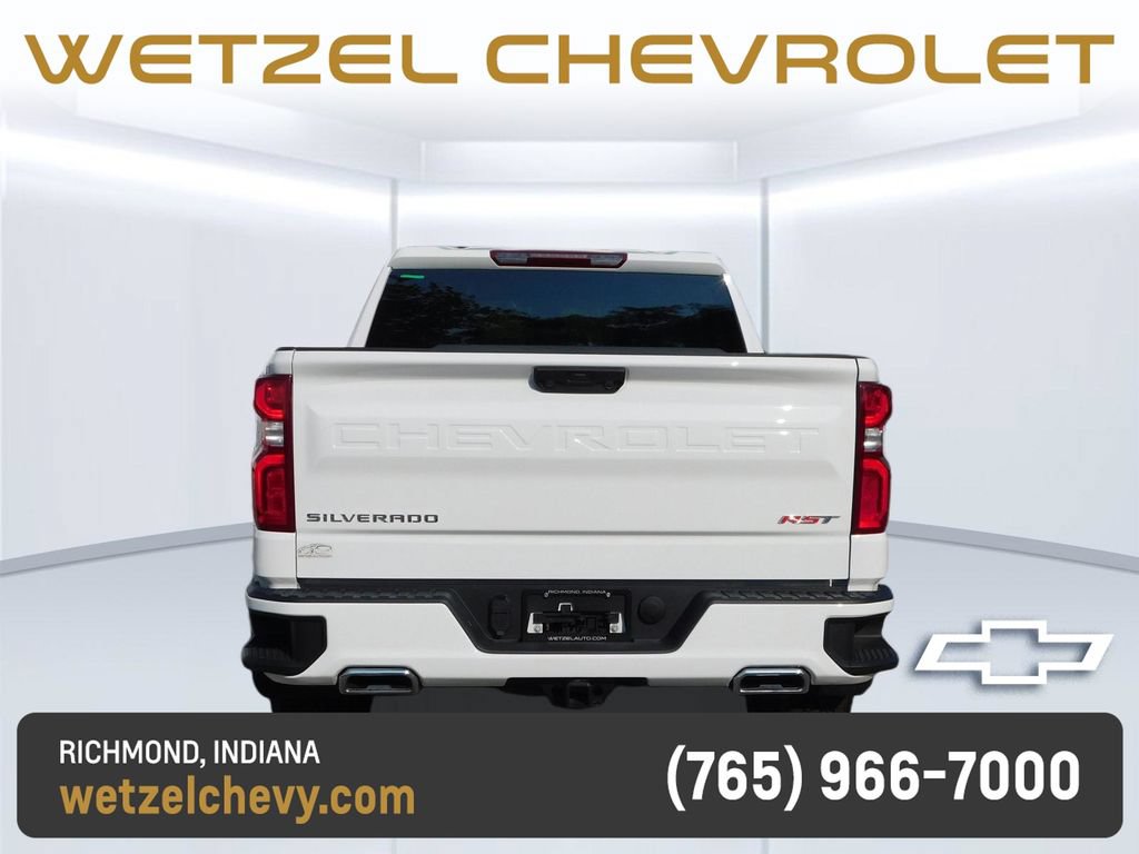 New 2026 Chevrolet Silverado 1500 RST w/ Z71 Off-Road Package AWD/4WD image 4