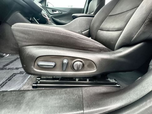 Used 2022 Chevrolet Malibu LT image 14