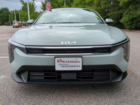Used 2025 Kia K4 FWD image 9