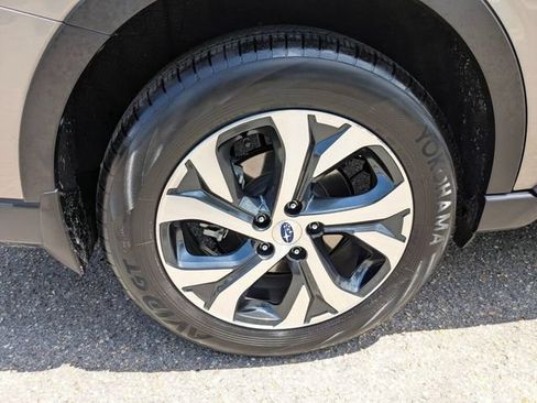 Used 2020 Subaru Outback Limited w/ Popular Package #2 AWD/4WD image 12