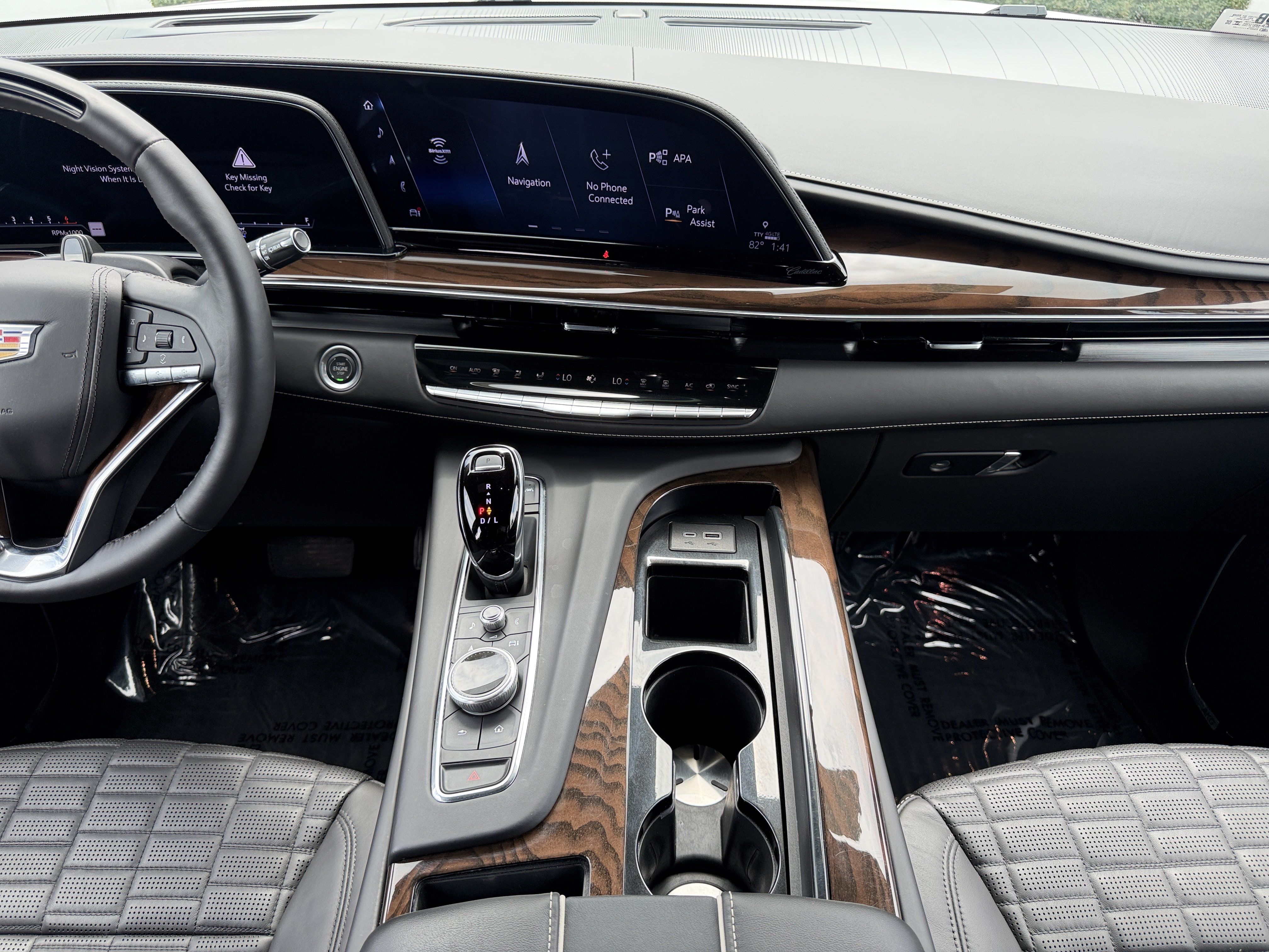 Certified 2024 Cadillac Escalade ESV Premium Luxury Platinum w/ LPO, Floor Liner Package AWD/4WD image 16