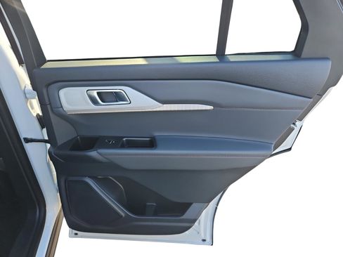 New 2026 Ford Explorer Active image 30